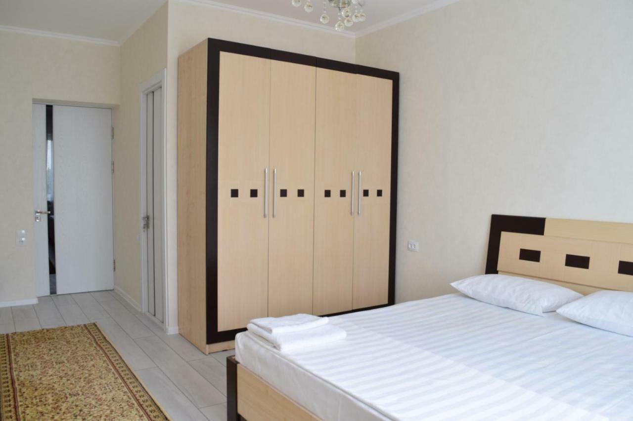 Hostel Sebzor Tasken Kültér fotó